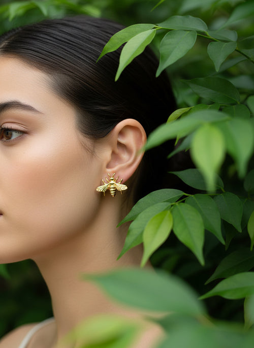 Brinco Bee - Banhado a Ouro 18k