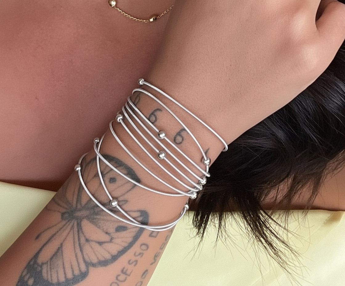 Pulseira Corda de Violão com Mini Pérolas