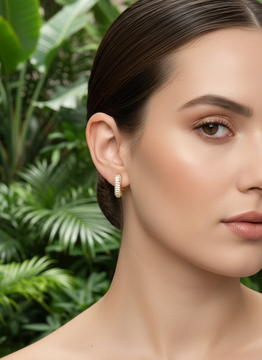 Brinco Argola Quadrada Cravejada Banhado a Ouro 18K