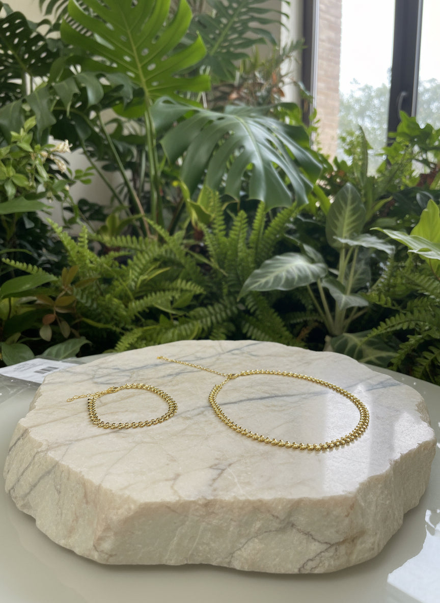 Conjunto Colar e Pulseira Elos Folha Banhados a Ouro 18K