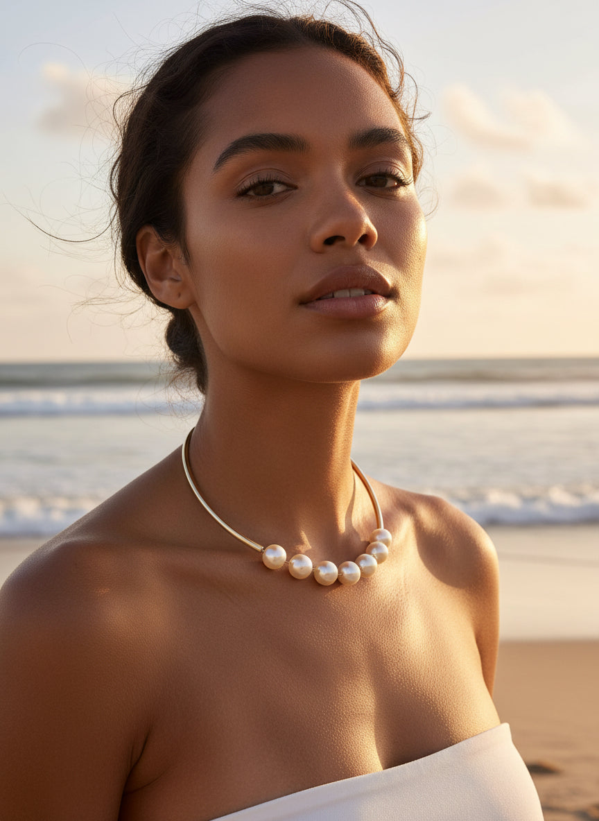 Conjunto Pérolas Glow – Colar e Pulseira (Banho Ouro 18k)