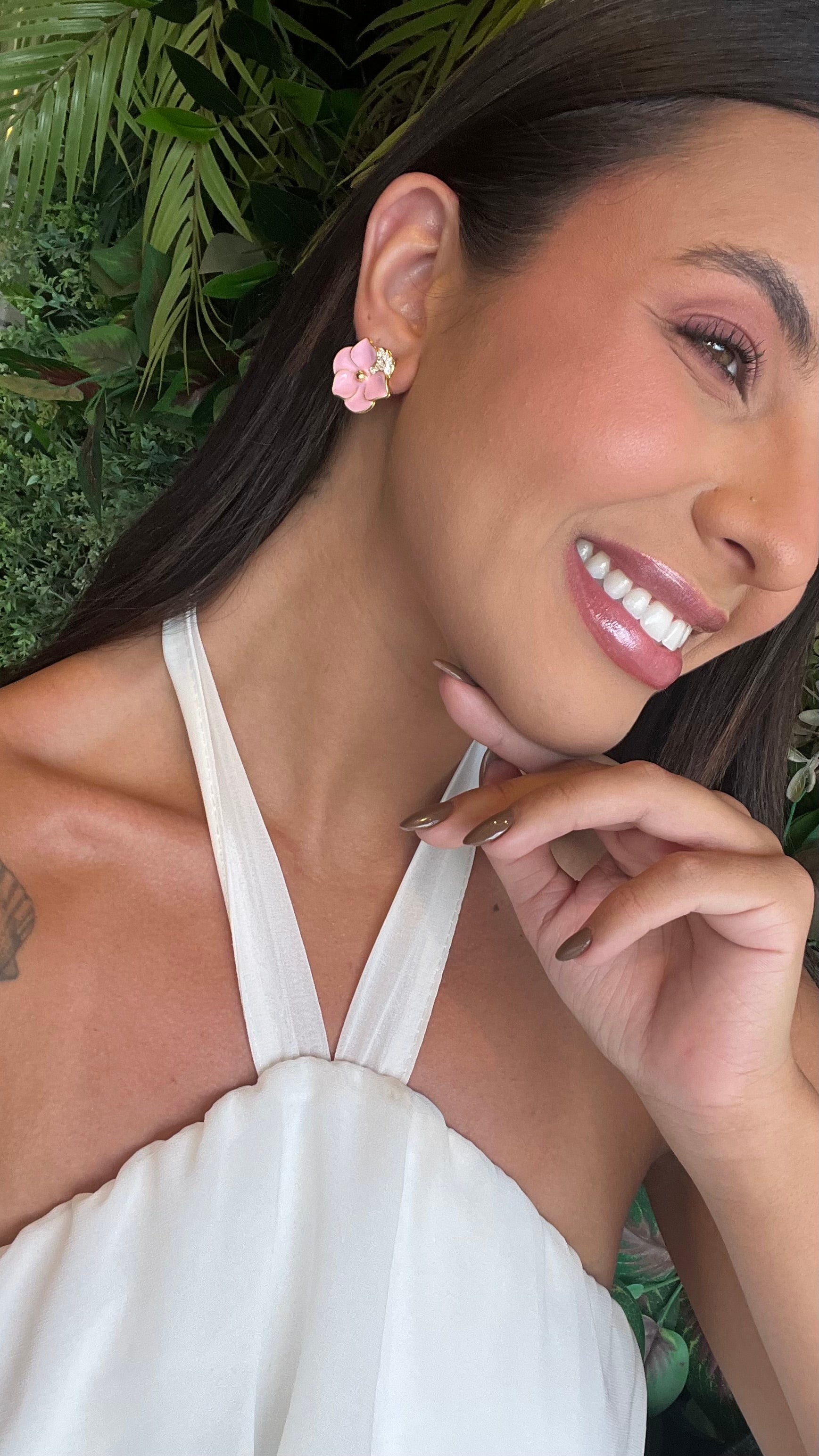 Brinco Flor Rosa Esmaltado - Cravejado com Zircônia